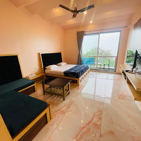 Natural Resort Panhala Екстер'єр фото