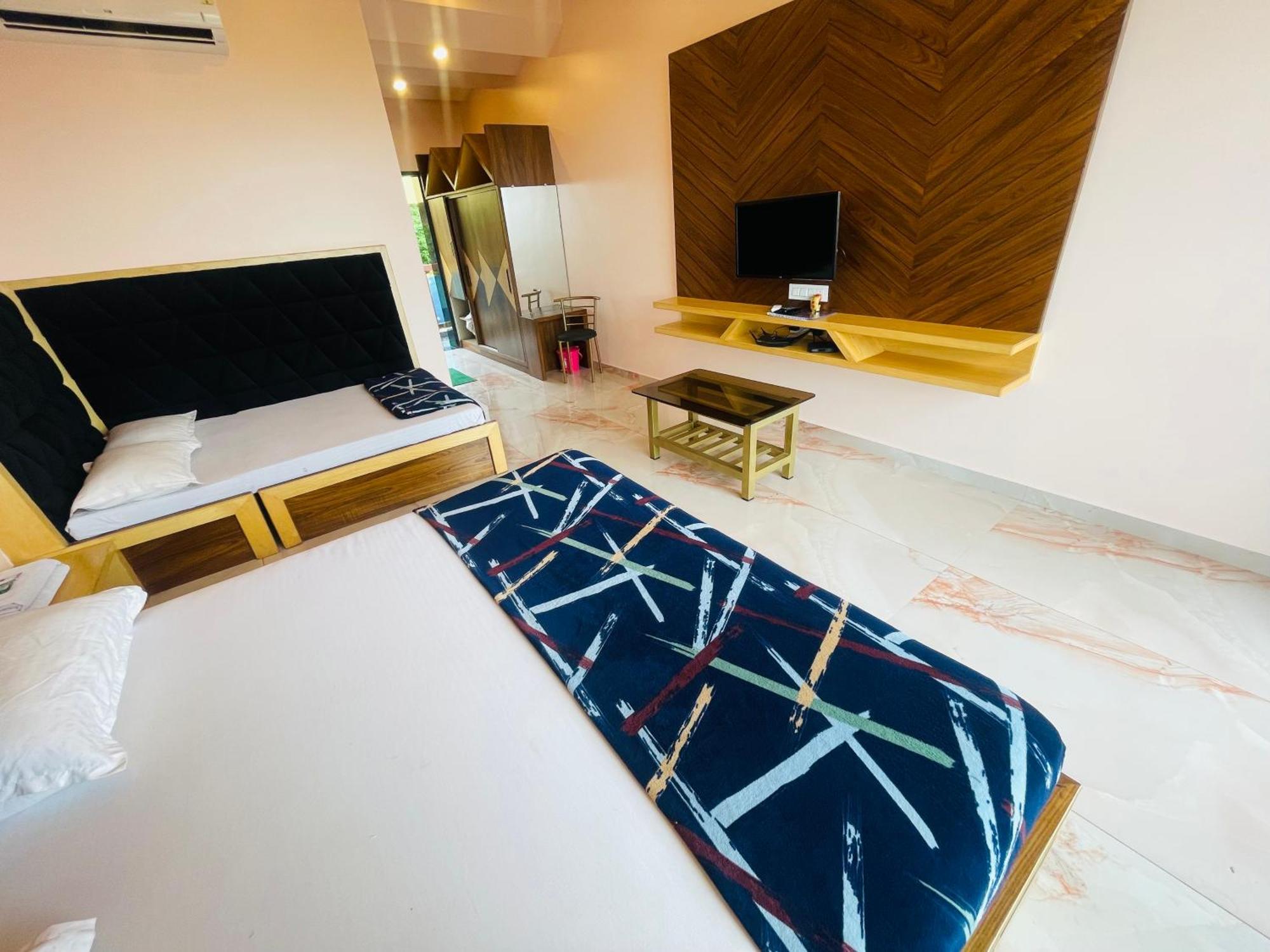 Natural Resort Panhala Екстер'єр фото