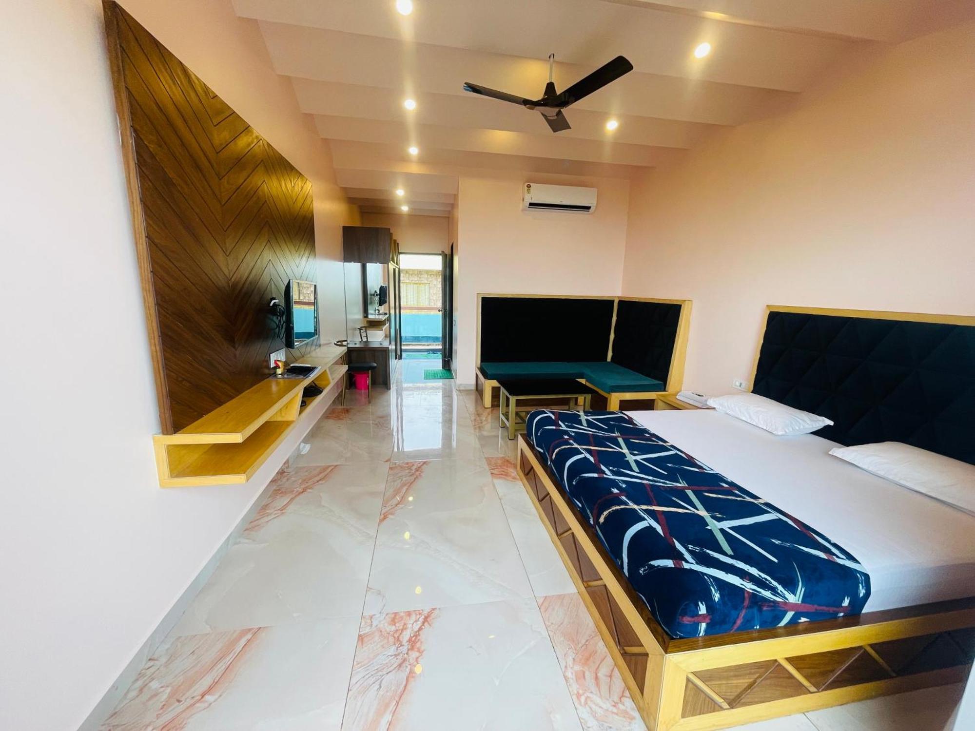 Natural Resort Panhala Екстер'єр фото