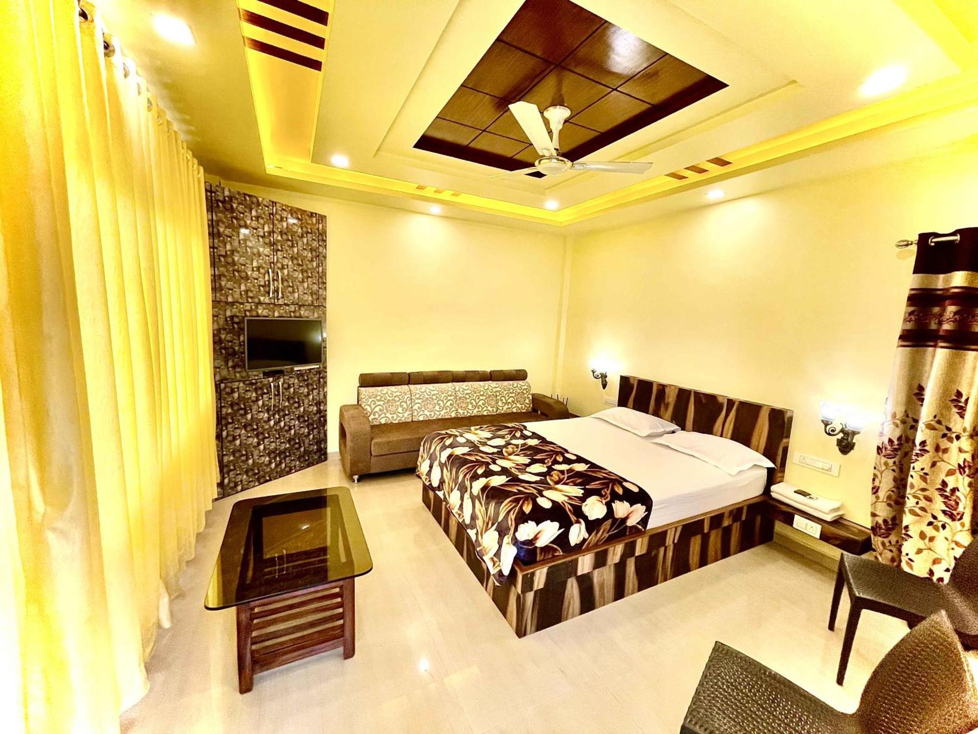 Natural Resort Panhala Екстер'єр фото