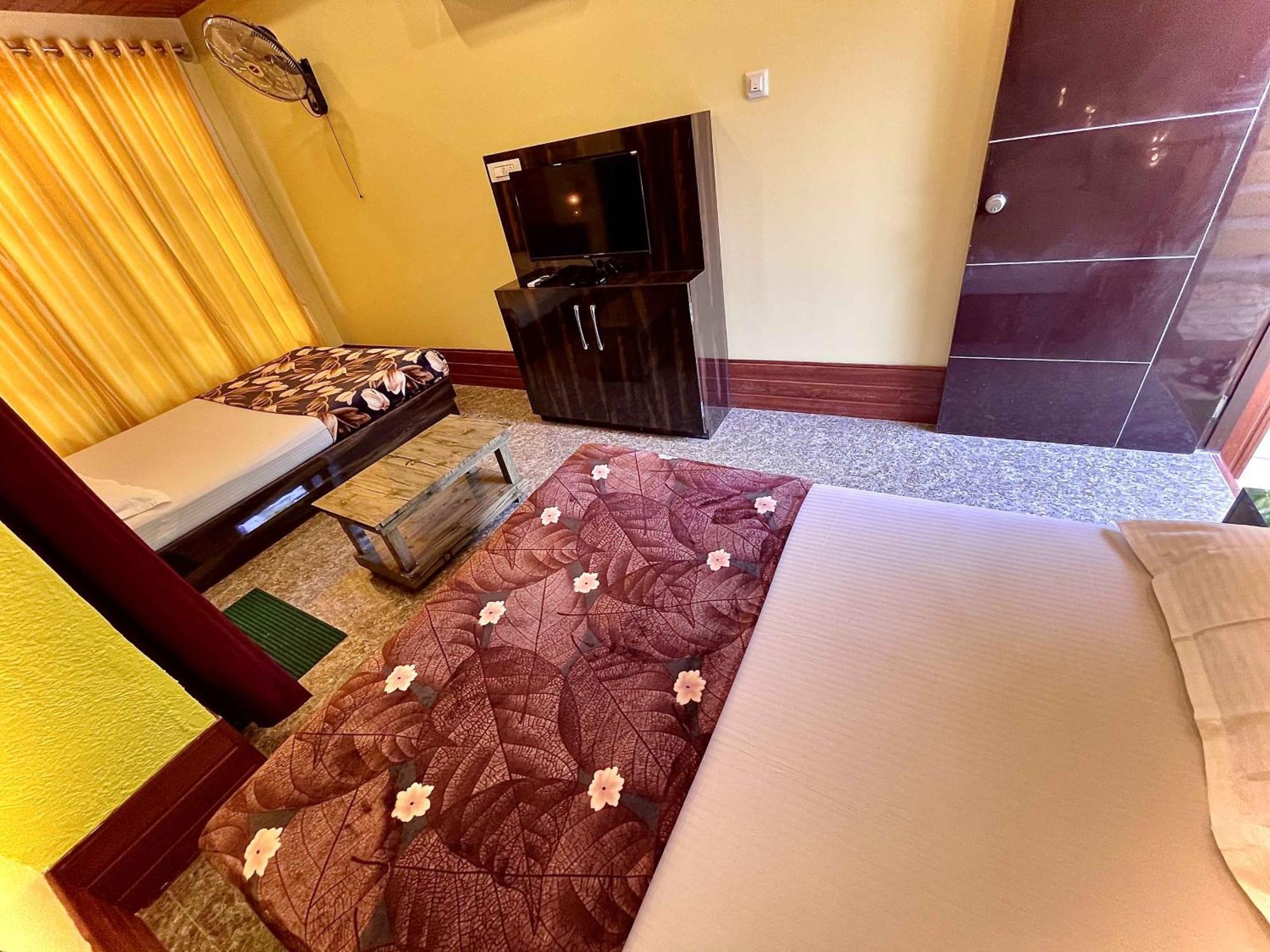Natural Resort Panhala Екстер'єр фото