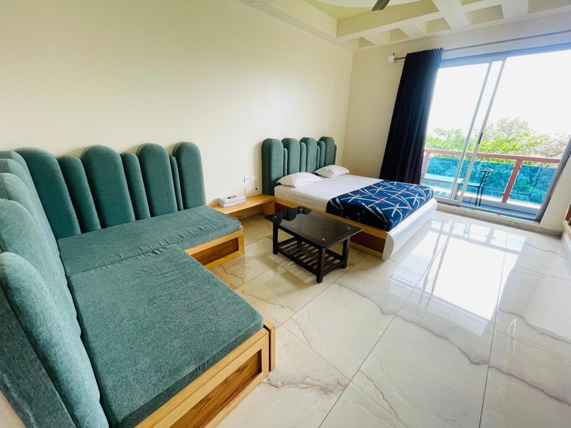 Natural Resort Panhala Екстер'єр фото