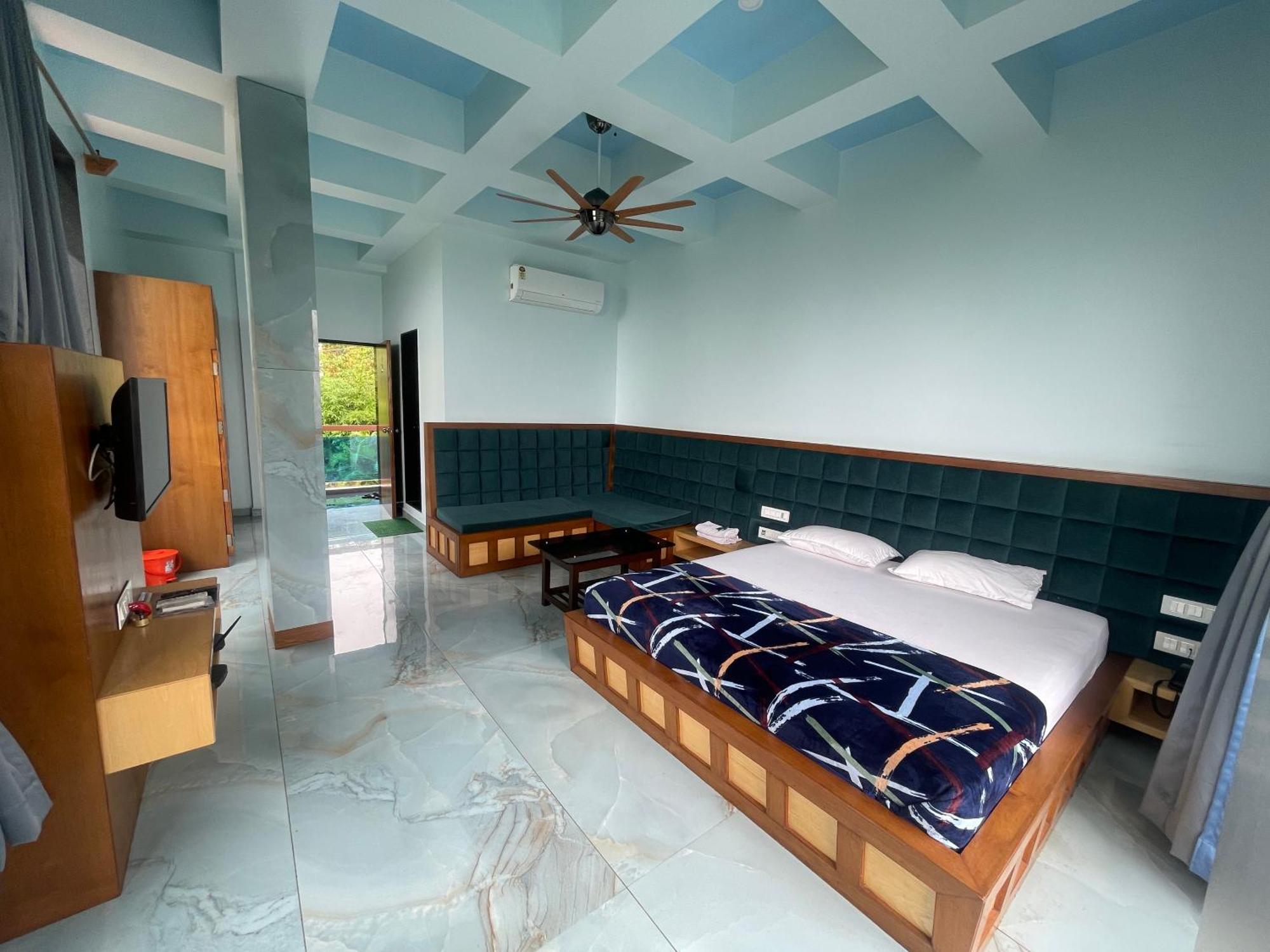 Natural Resort Panhala Екстер'єр фото