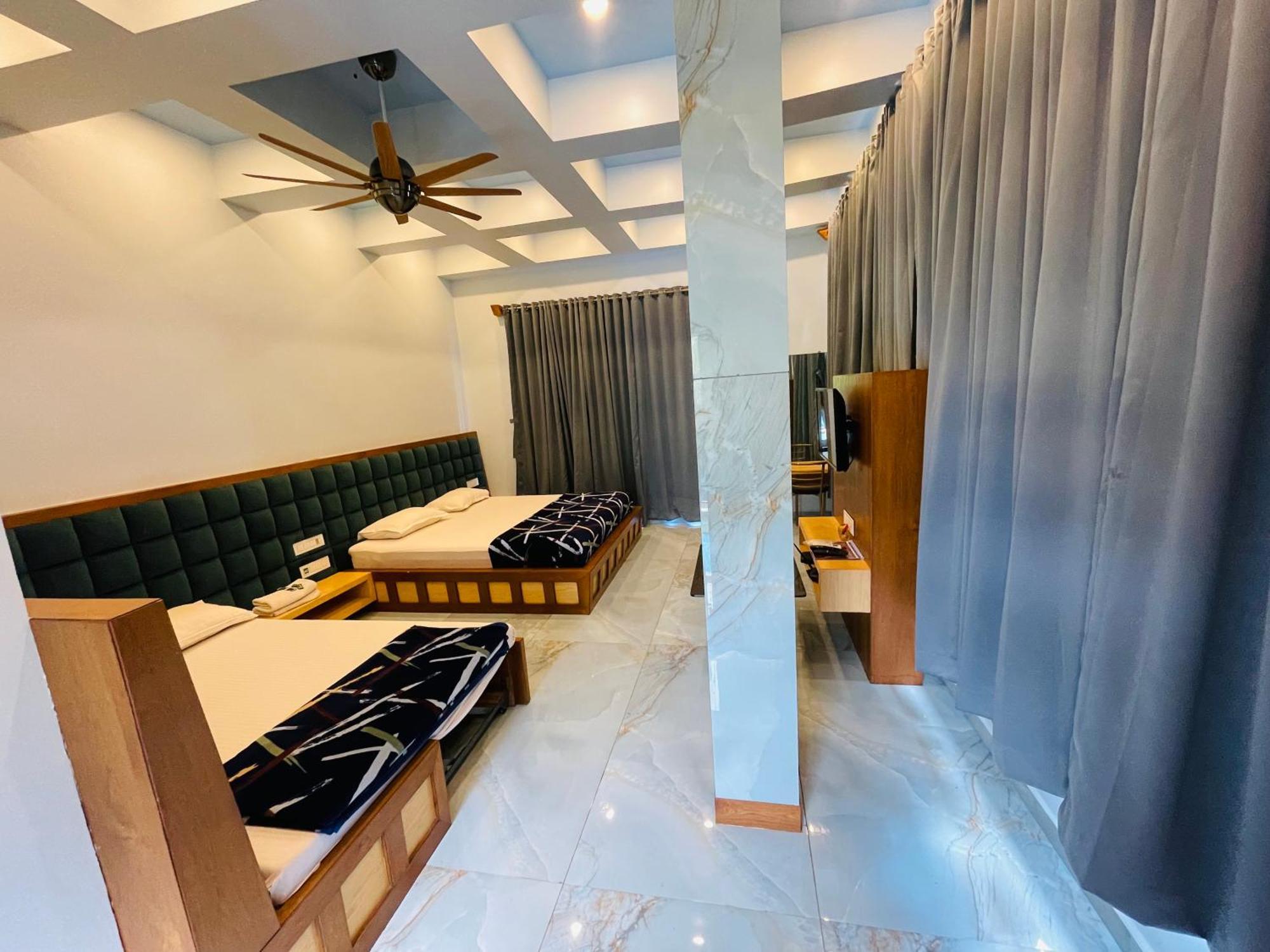 Natural Resort Panhala Екстер'єр фото