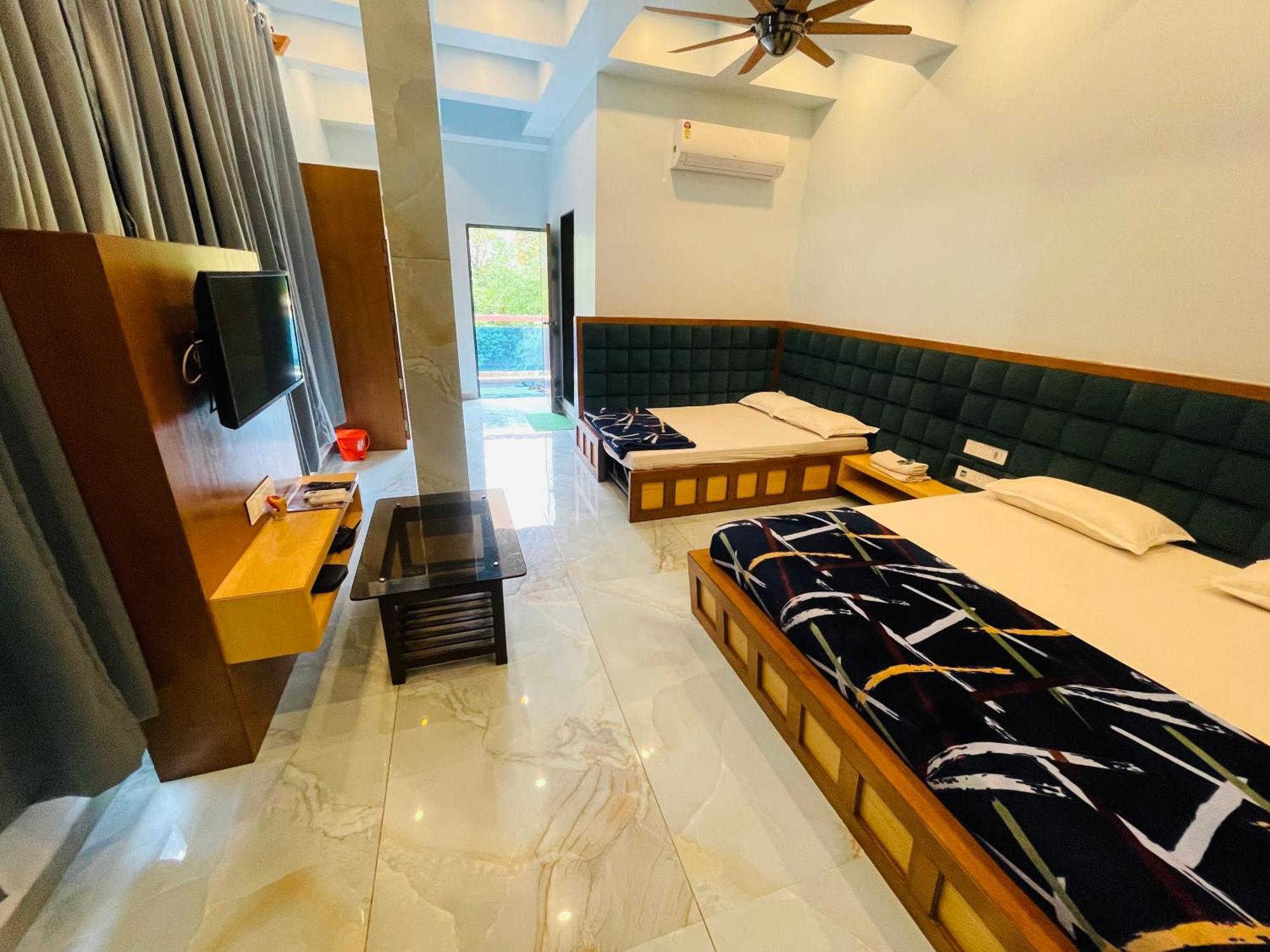 Natural Resort Panhala Екстер'єр фото